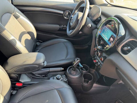 2022 MINI Convertible Cooper