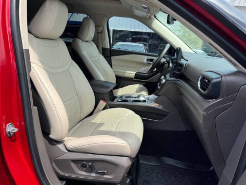 2020 Ford Explorer Platinum