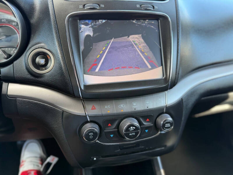 2018 Dodge Journey Crossroad