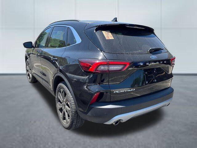 2025 Ford Escape Platinum