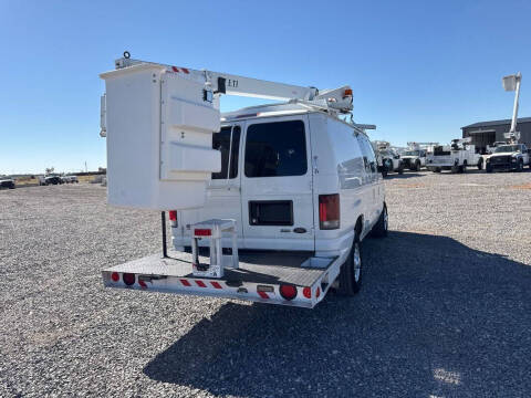 2011 Ford E-Series E-350 SD