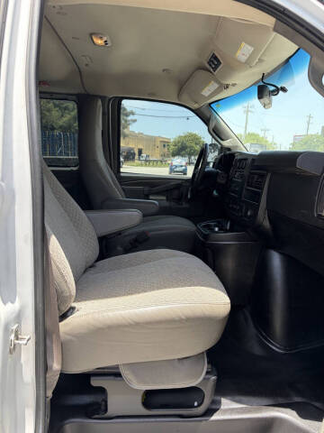 2020 Chevrolet Express LS 3500