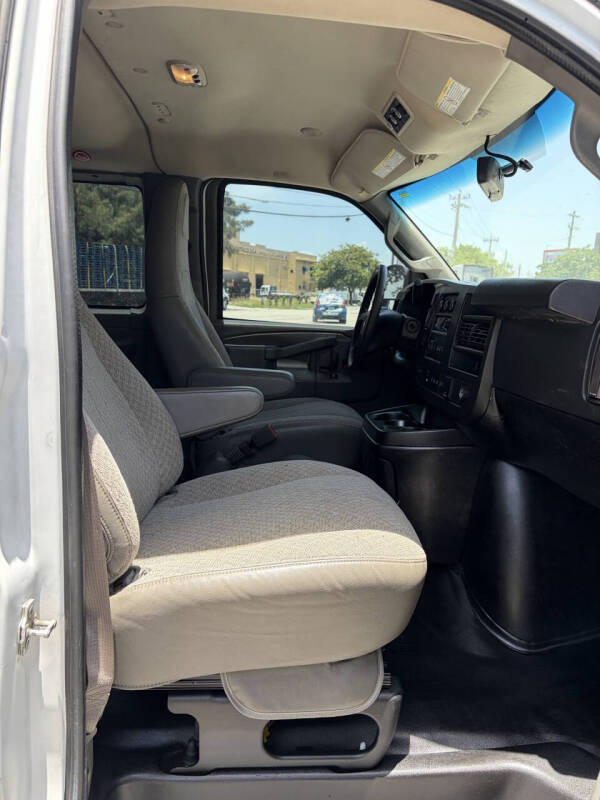 2020 Chevrolet Express LS 3500
