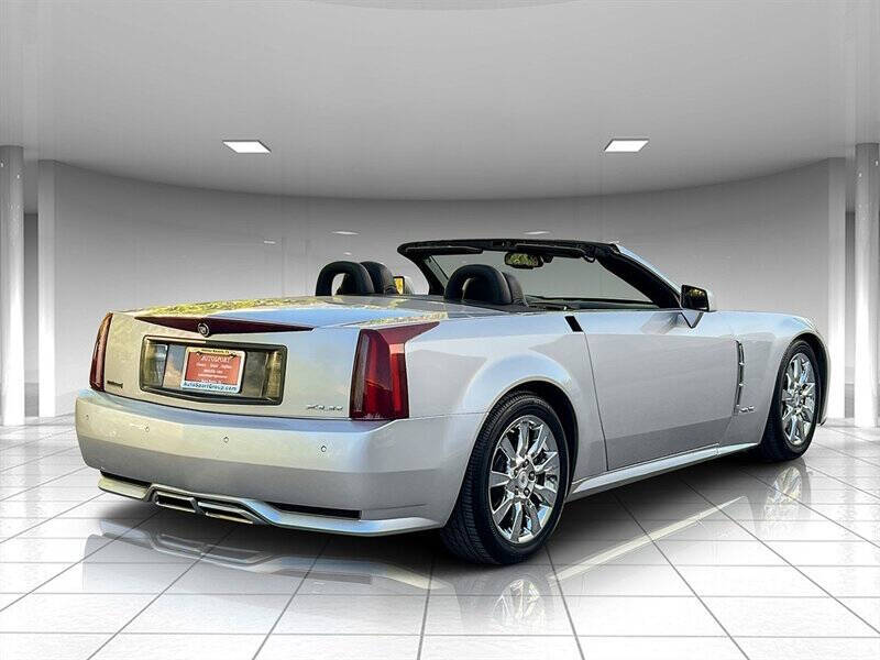 2009 Cadillac XLR 4
