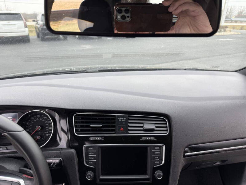 2017 Volkswagen Golf GTI