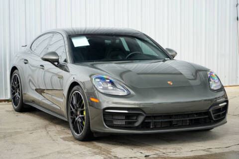 2022 Porsche Panamera