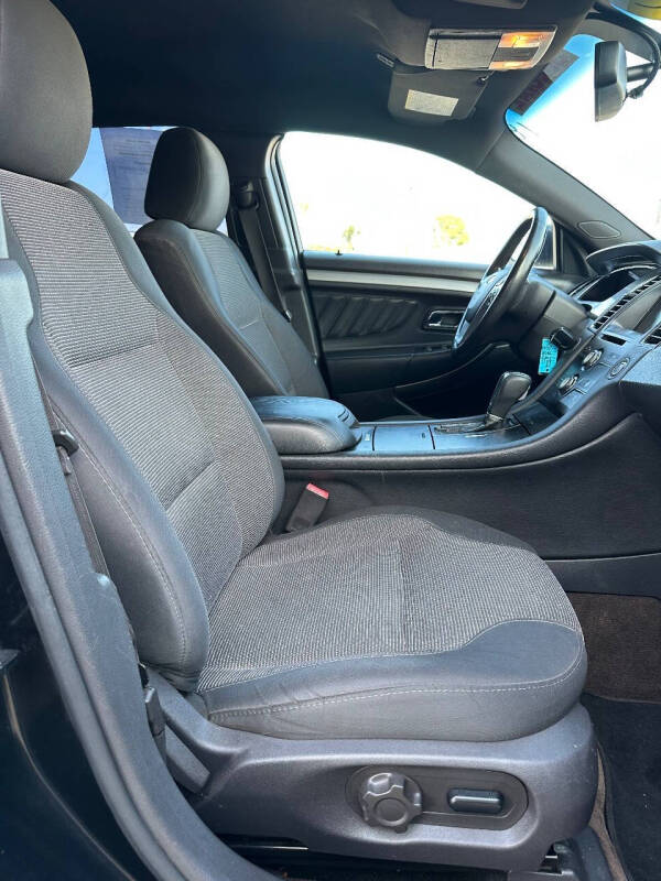 2013 Ford Taurus SEL