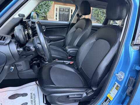 2017 MINI Hardtop 4 Door Cooper