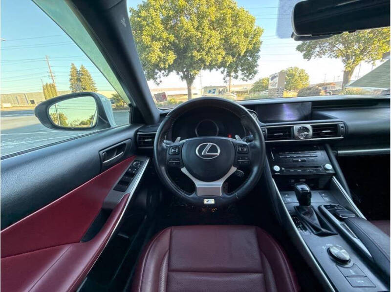 2017 Lexus IS 350