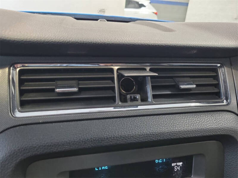 2013 Ford Mustang V6