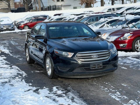 2017 Ford Taurus SEL