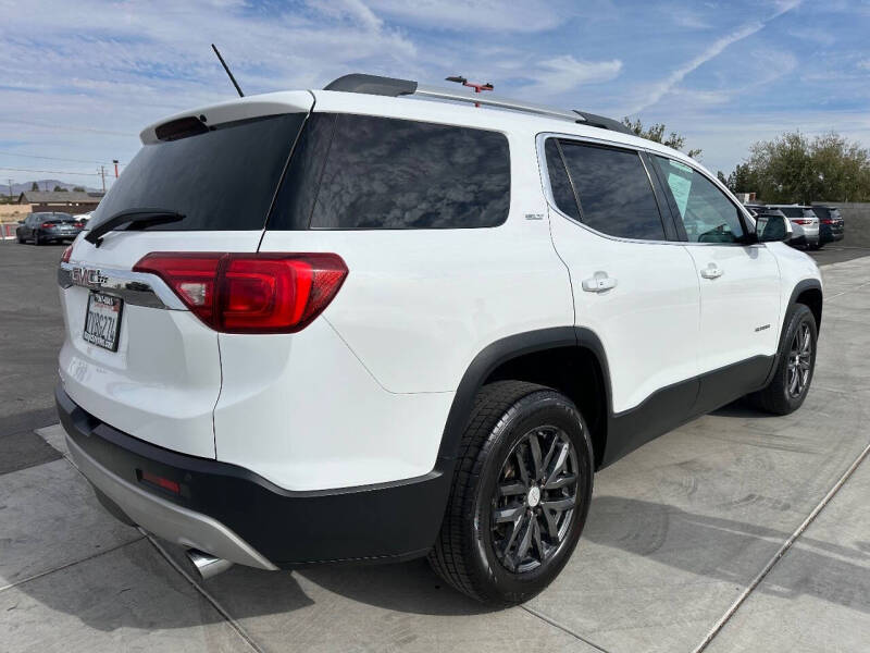 2017 GMC Acadia SLT-1