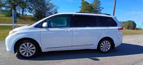 2011 Toyota Sienna LE 7-Passenger
