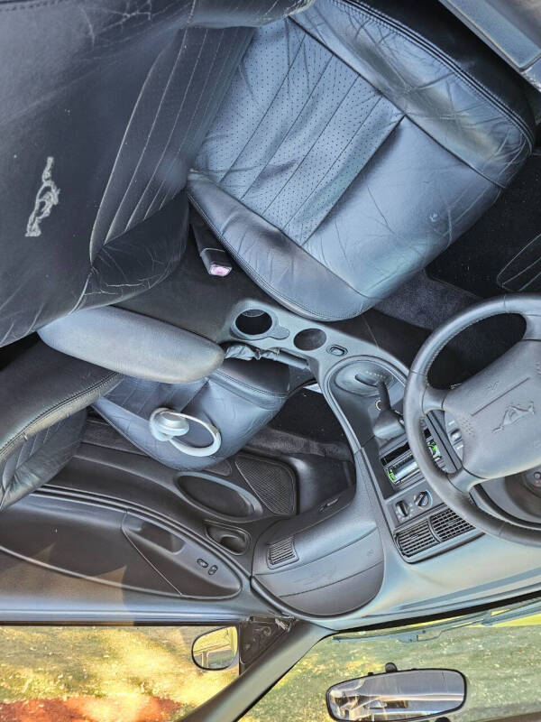 2002 Ford Mustang GT Deluxe