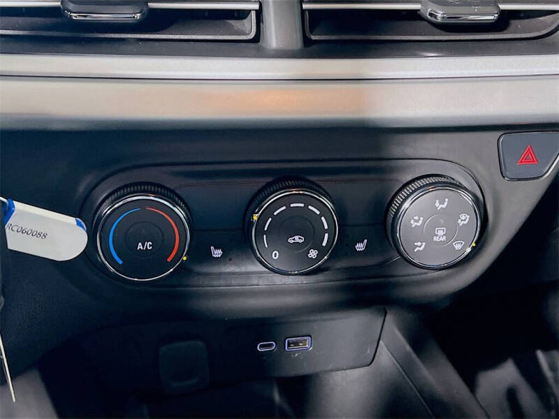 2024 Chevrolet Trax RS