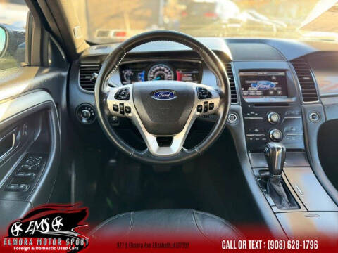 2015 Ford Taurus