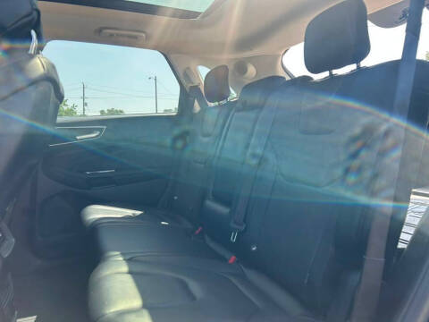 2017 Ford Edge Titanium