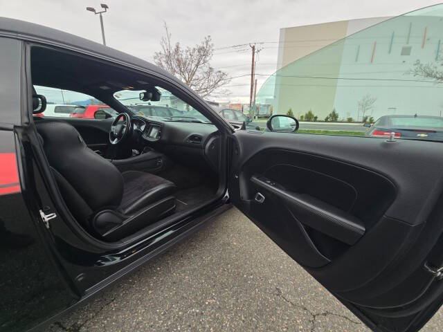 2015 Dodge Challenger R/T Plus