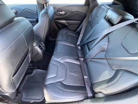 2021 Jeep Cherokee Latitude Lux