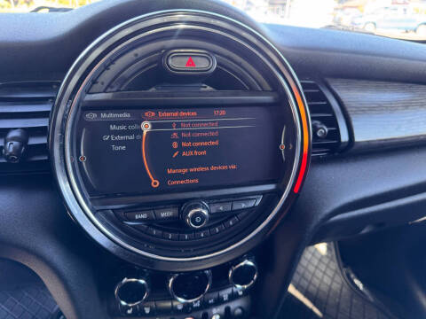 2015 MINI Hardtop 4 Door Cooper