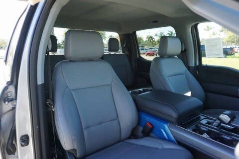 2025 Ford F-150 Lightning Flash