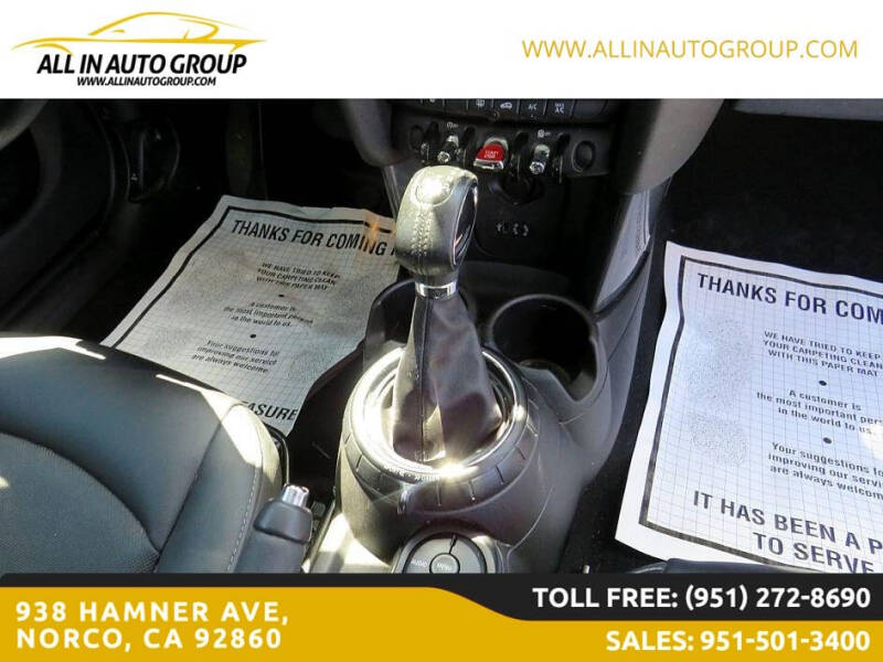 2017 MINI Hardtop 4 Door Cooper