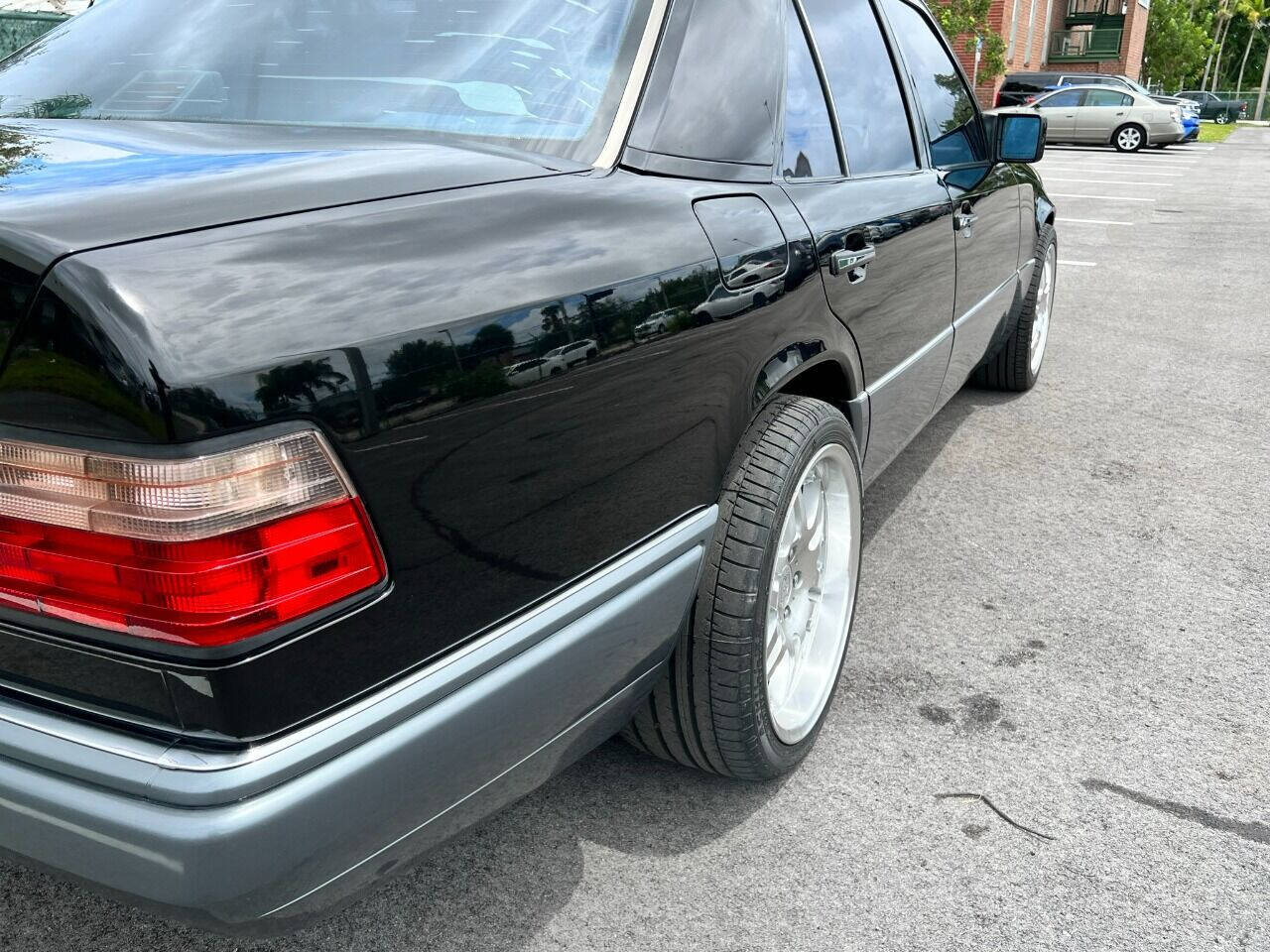 1994 Mercedes-Benz E-Class  - $12,900