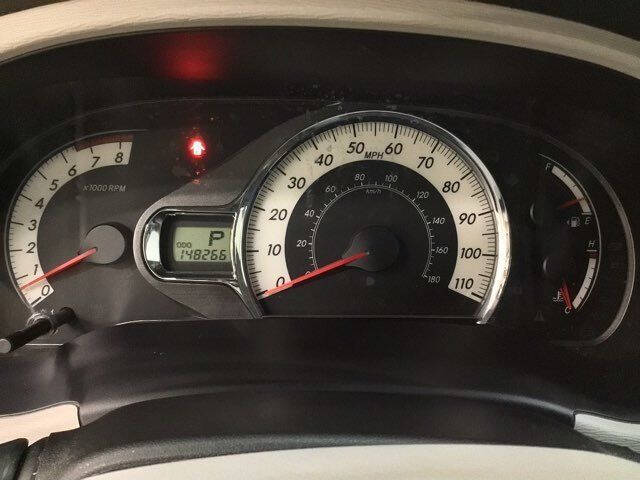 2012 Toyota Sienna SE 8-Passenger