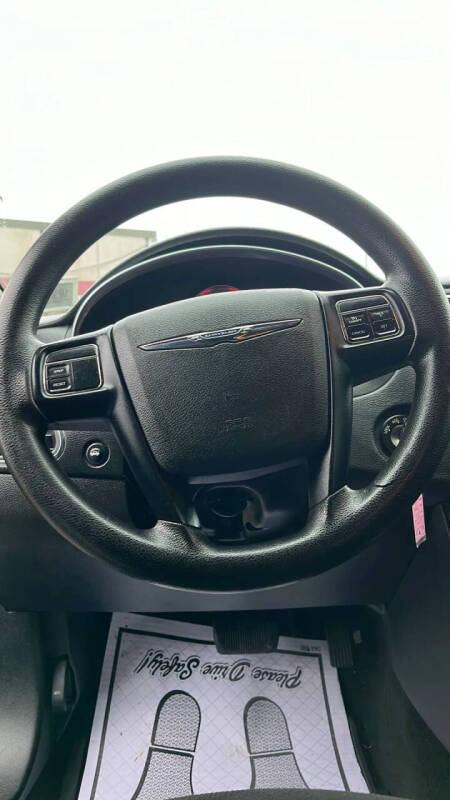 2014 Chrysler 200 LX