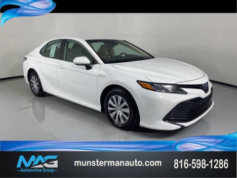 2020 Toyota Camry Hybrid for sale at Munsterman Automotive Group in Blue Springs MO