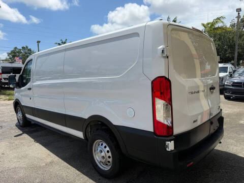 2023 Ford Transit
