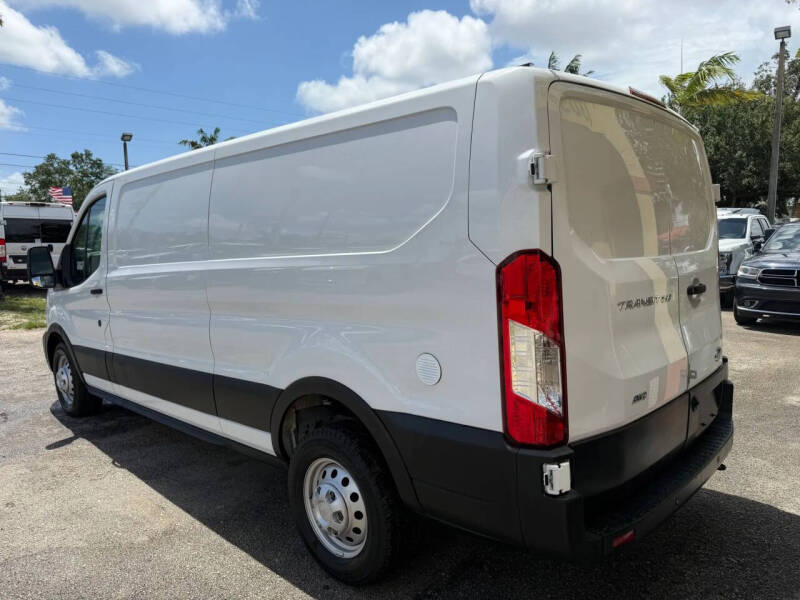 2023 Ford Transit