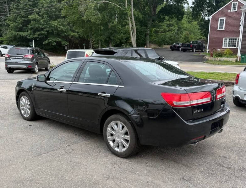 2011 Lincoln MKZ