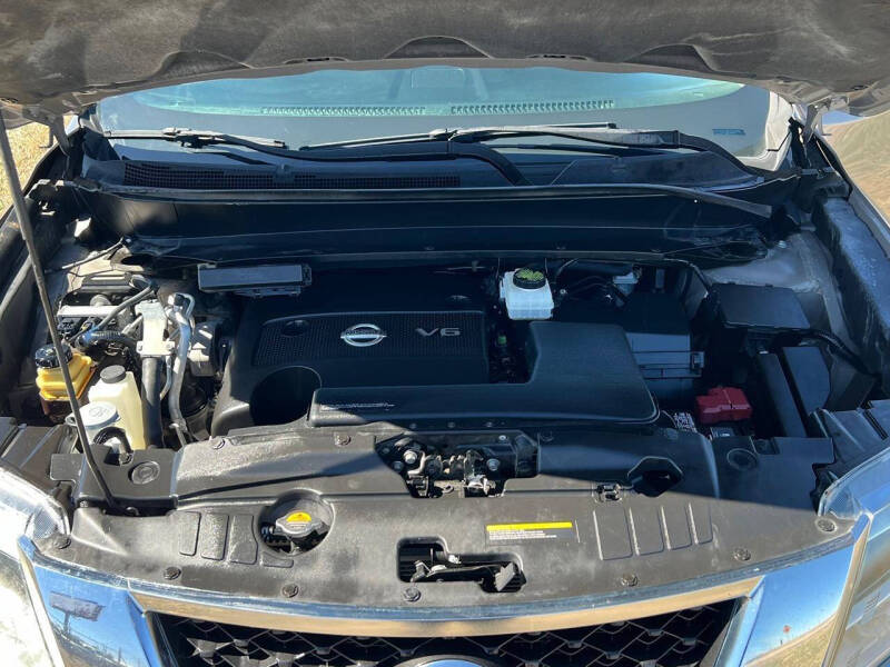 2014 Nissan Pathfinder SL