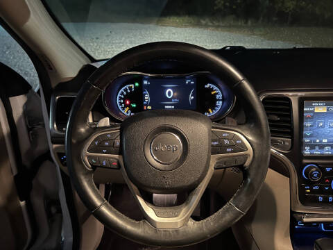 2017 Jeep Grand Cherokee Laredo