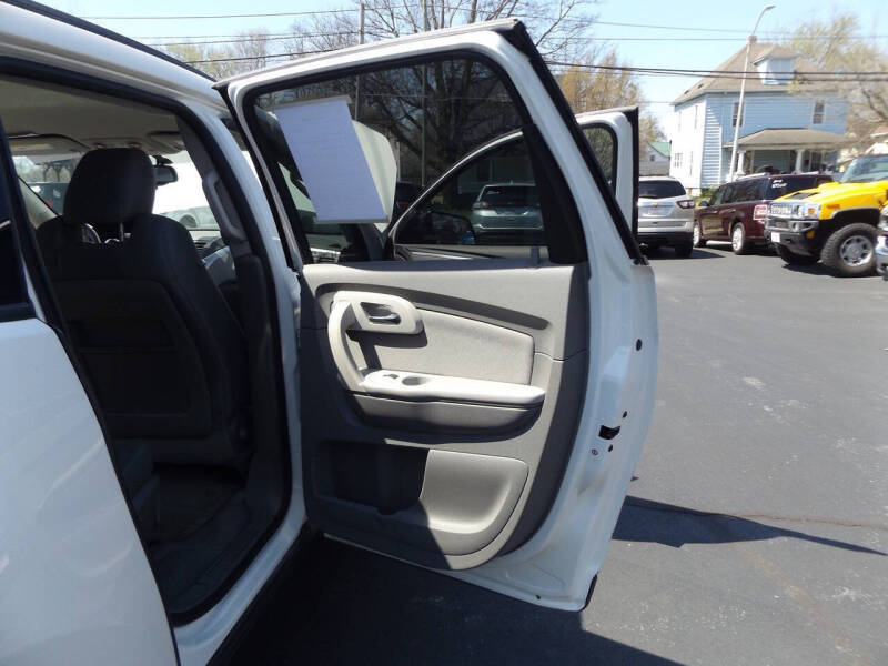 2012 Chevrolet Traverse LS