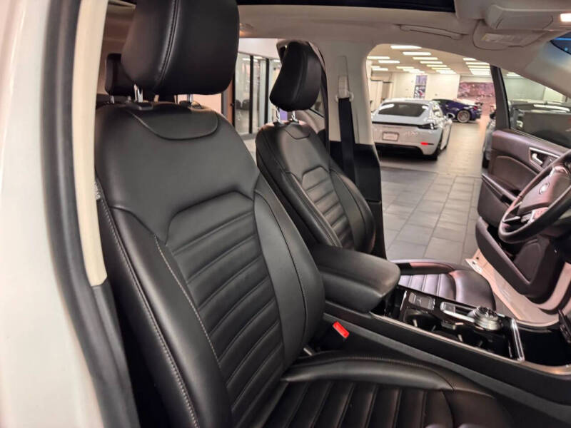 2020 Ford Edge