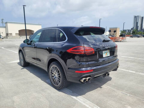 2016 Porsche Cayenne S