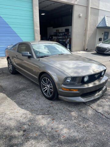 2005 Ford Mustang for sale at MIAMI AUTOWISE, LLC. in Miami FL