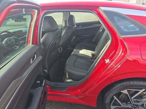 2025 Kia K5 EX