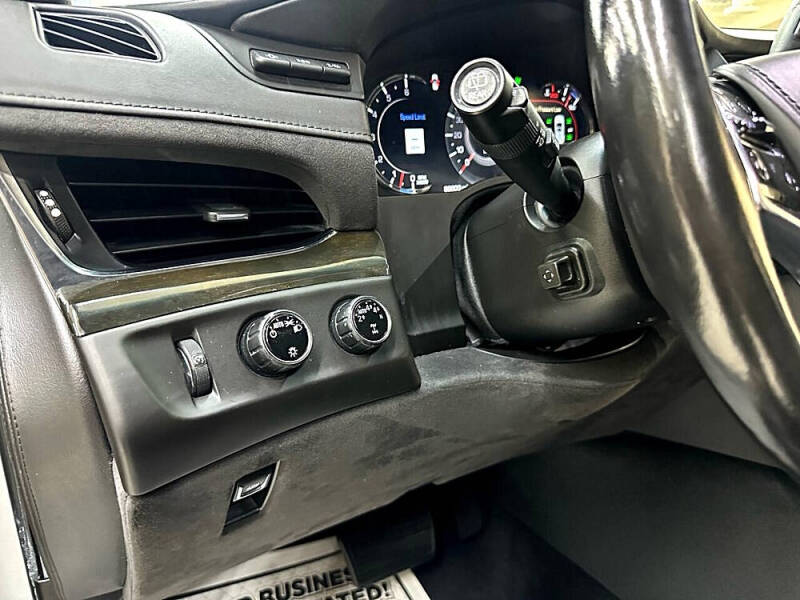 2017 Cadillac Escalade Platinum