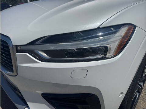 2019 Volvo XC60 T8 eAWD R-Design