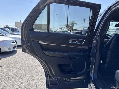 2017 Ford Explorer Platinum