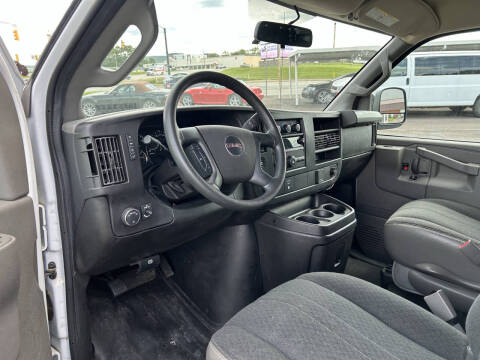 2023 GMC Savana 2500