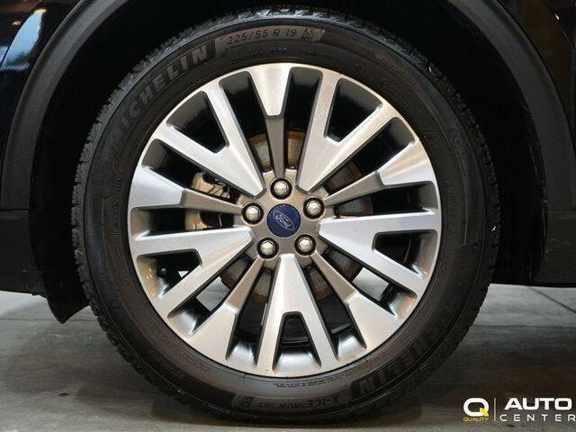 2022 Ford Escape Hybrid Titanium