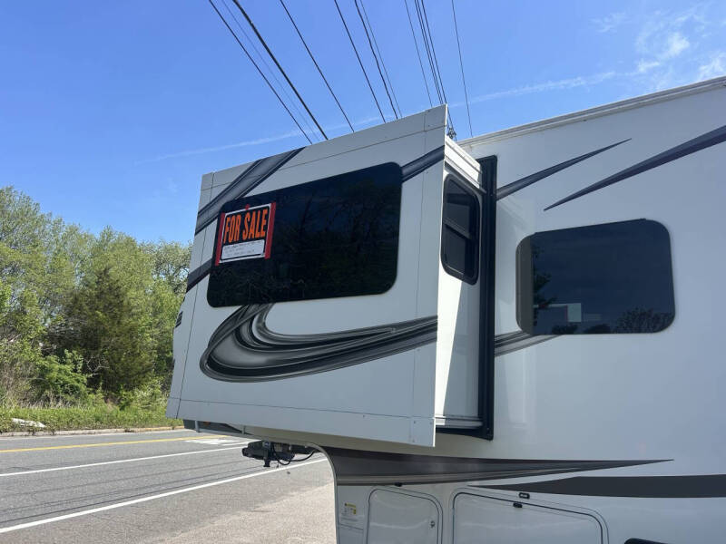 2022 Grand Design RV Solitude 38ft