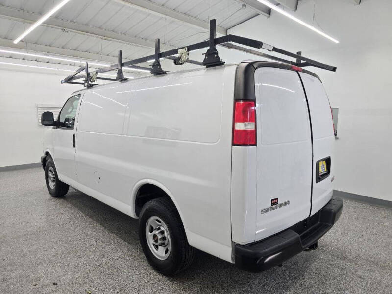 2022 GMC Savana 2500