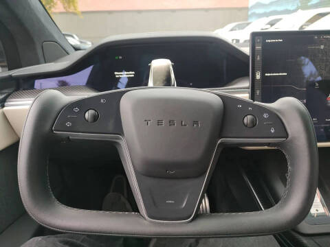 2022 Tesla Model X Plaid