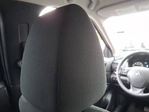 2023 Mitsubishi Eclipse Cross LE