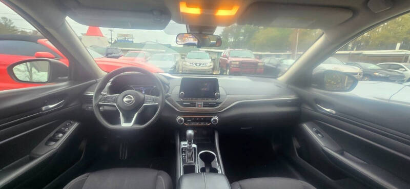 2024 Nissan Altima 2.5 SV